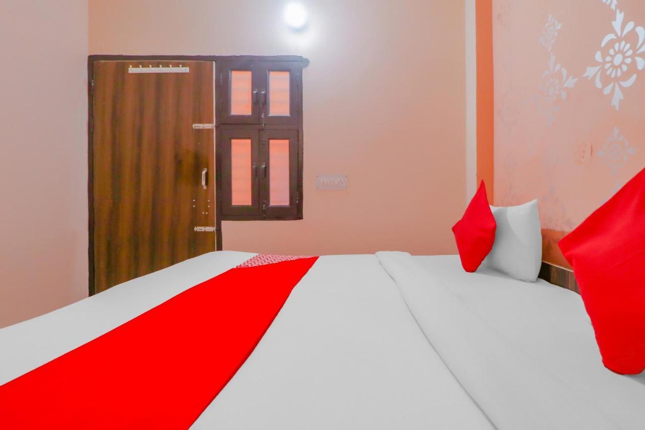 Hotel O Bhardwaj Guest House Garhi Harsaru Eksteriør billede